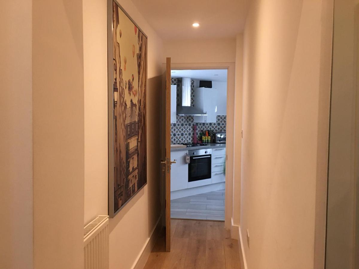 Apartmán Bagshot Pennyhill Camberley Ascot Luxury 2 Beds 1 Bath Sleeps 4 Pets Ok Permit Parking Exteriér fotografie