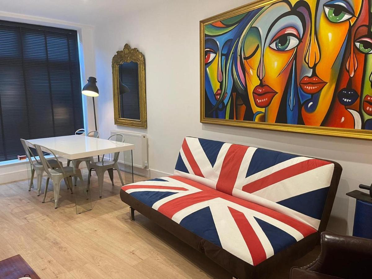 Apartmán Bagshot Pennyhill Camberley Ascot Luxury 2 Beds 1 Bath Sleeps 4 Pets Ok Permit Parking Exteriér fotografie